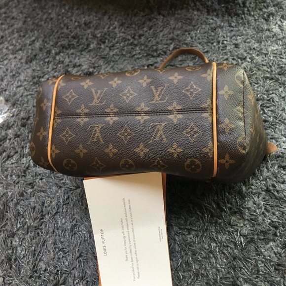 Authentic Louis Vuitton Totally in Monogram - Picture 8 of 12
